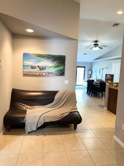 Debbie'S 3-Bedroom Apartment In A Duplex Cape Coral Exteriér fotografie