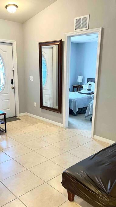 Debbie'S 3-Bedroom Apartment In A Duplex Cape Coral Exteriér fotografie