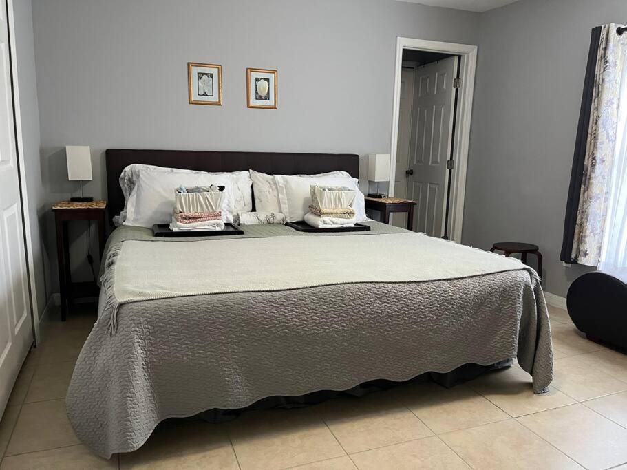 Debbie'S 3-Bedroom Apartment In A Duplex Cape Coral Exteriér fotografie